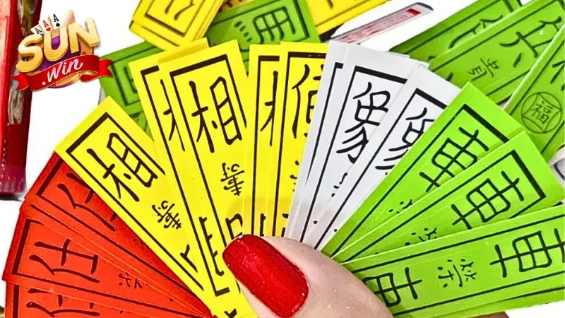 Bí quyết chiến thắng trong Bài Tứ Sắc Online: Từ cơ bản đến nâng cao